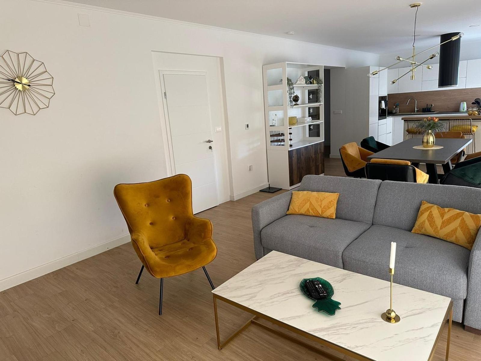 Apartment & Room Ileana Split Exterior photo